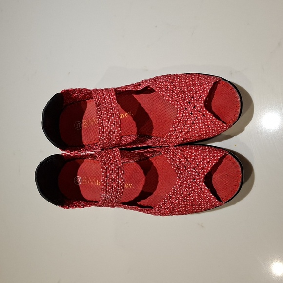 bernie mev. Red & White Polka Dot Woven Platform Shoes (EU 37; US 6.5-7.0) - Picture 3 of 7